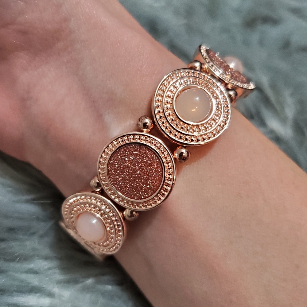 Maurices bracelet
